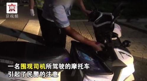 吃瓜群众碰拳视频真实吗,真相揭秘还是网络炒作?