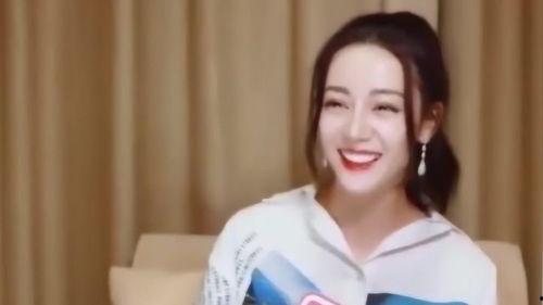 迪丽热巴视频吃瓜,萌态十足引网友热议